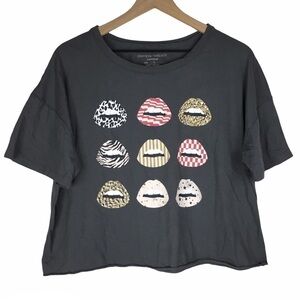 GRAYSON THREADS Sleepwear Crop Top Lips Oversized Shirt Animal Print Size Large